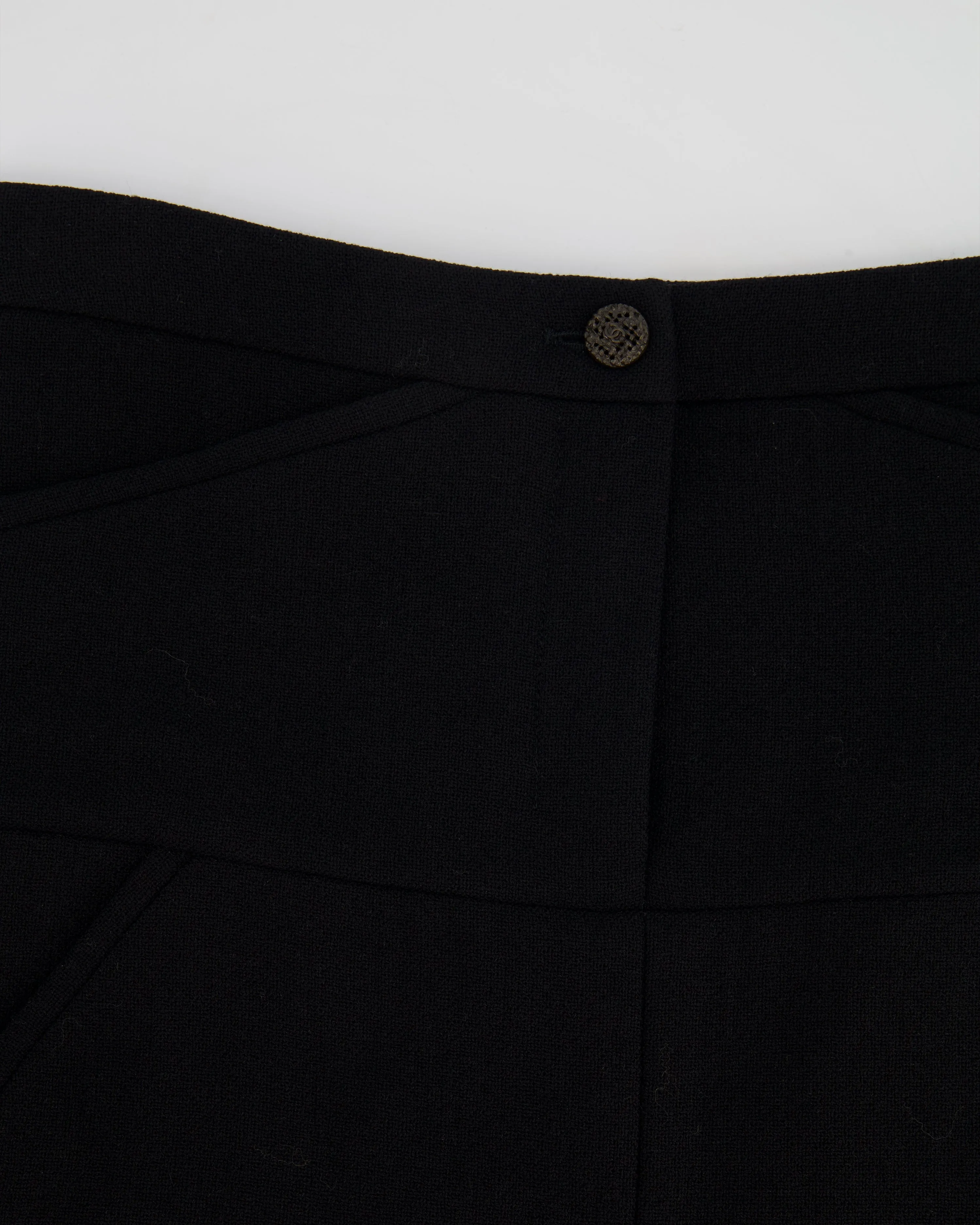 Chanel 12A Black Wool Mini Skirt with CC Logo Button Detail Size FR 36 (UK 8) RRP £1,350