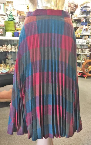 Vintage 1960's 1970's  Plaid Accordion Pleated Wool Flair Skirt